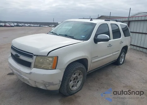 2008 Chevrolet Tahoe Ltz z USA, uszkodzony, nr VIN 1GNFC13058R197653